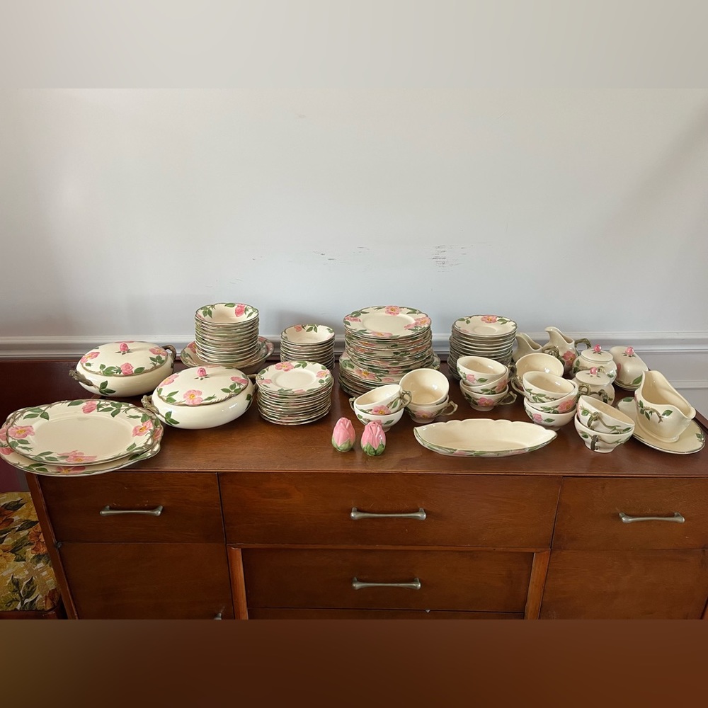 Full set of franciscan desert rose China plus some extras